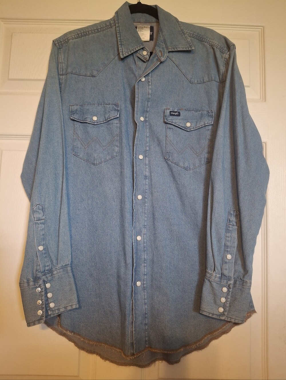 Wrangler Men's Denim Western Pearl Snap Long Sleeve Shirt